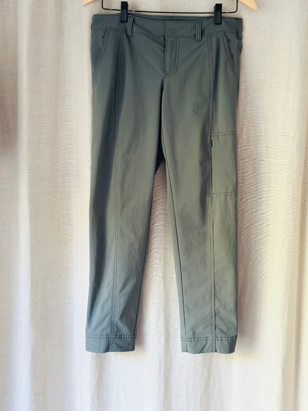 Athleta Quick Dry Hiking Pants - Size 4